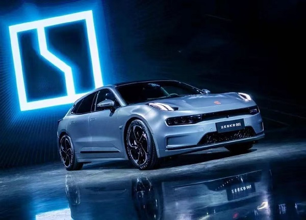 Od debiutu na targach CES do zwycięstwa na pustyni: Zeekr szturmem zdobywa Bliski Wschód