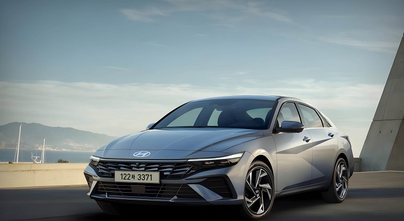 Globalny bestseller Hyundai Elantra wysyłany za granicę, zrównoważona siła produktu wzmacnia globalny rynek samochodów osobowych