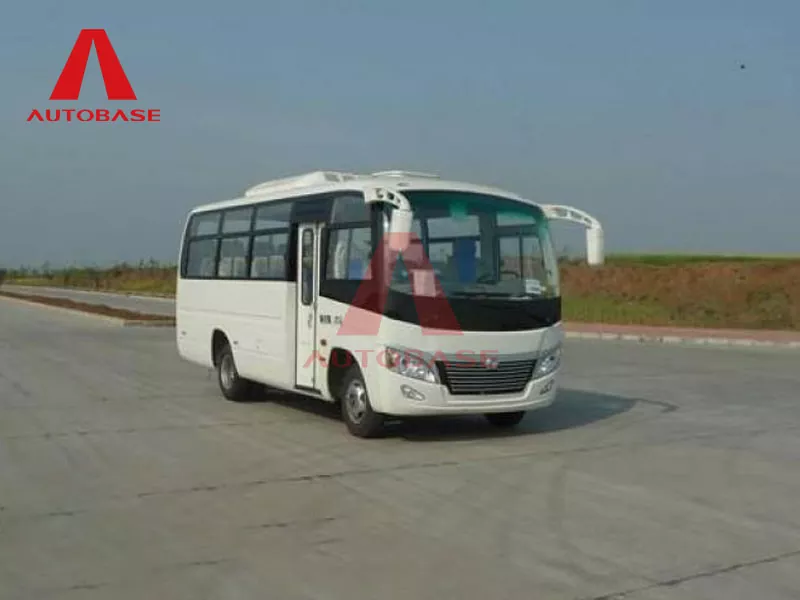 Trener pasażerski Dongfeng